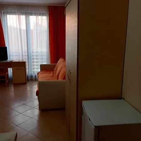 Студио В Royal Sun Apartamento *